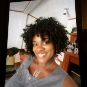 Meet your Posher, Cierra